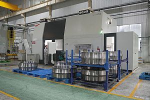  Vertical grinder blows wind of change through turbine industry