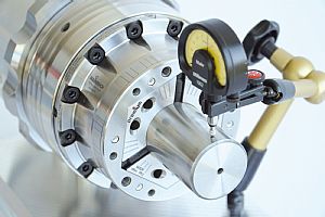 Premium chuck with 5μm accuracy Premium chuck with 5μm accuracy